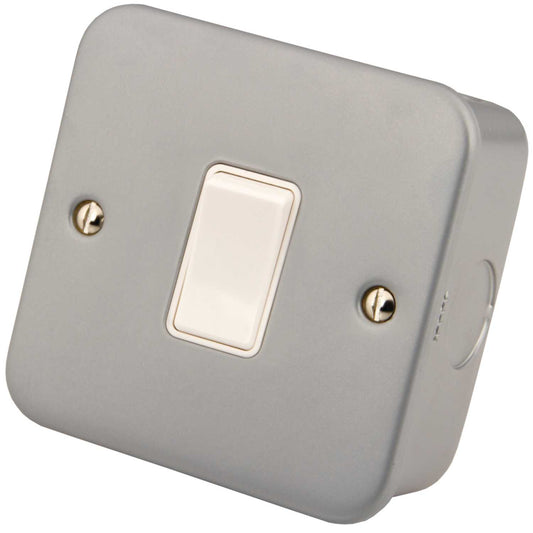 M2 Metal 10A 1 Gang 2 Way Light Switch Metal Clad