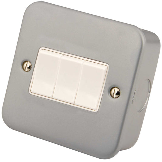 M2 Metal 10A 3 Gang 2 Way Light Switch Metal Clad