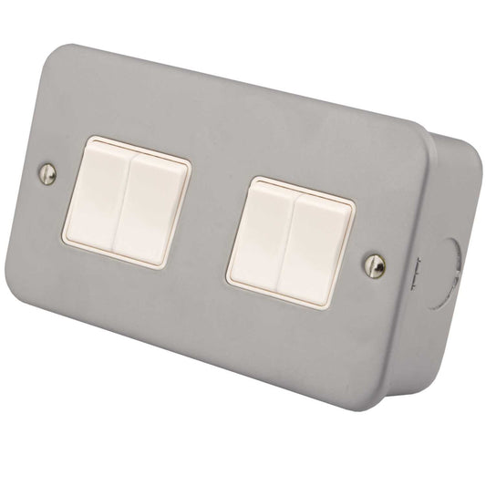 M2 Metal 10A 4 Gang 2 Way Light Switch Metal Clad