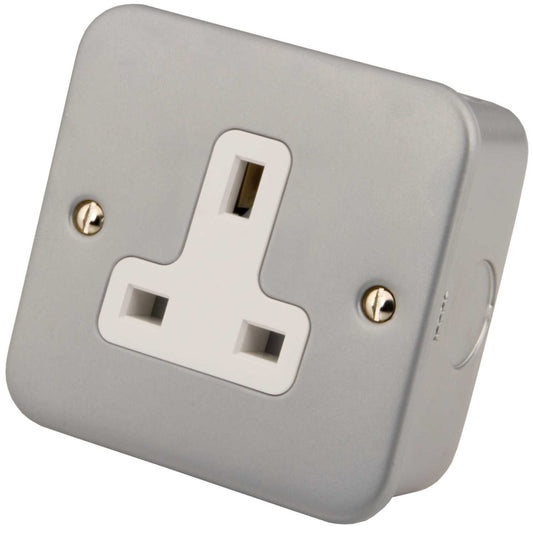 M2 Metal 13A 1 Gang Unswitched Socket Metal Clad