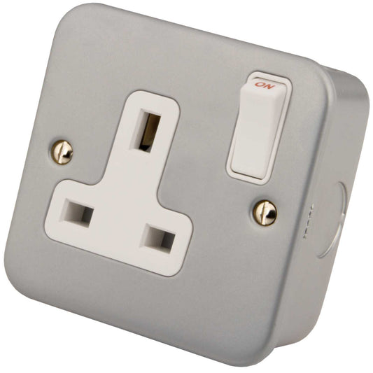 M2 Metal 13A DP 1 Gang Switched Socket Metal Clad