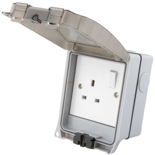 M2 Weatherproof 13A 1 Gang Switched Socket with Clear Lid IP66