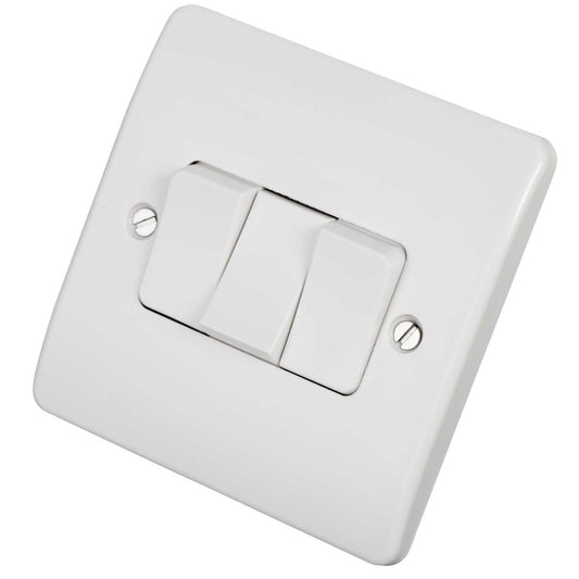 MK Logic Plus 10A 3 Gang 2 Way Light Switch White