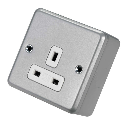 MK Metalclad Plus 13A 1 Gang Unswitched Socket Metal Clad