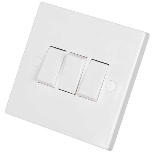 Knightsbridge 10A 3 Gang 2 Way Light Switch White