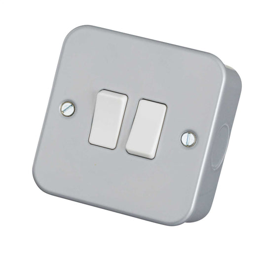 Knightsbridge 10A 2 Gang 2 Way Light Switch Metal Clad