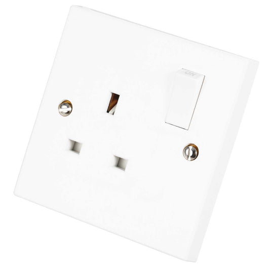 Scolmore Click Polar 13A 1 Gang Switched Socket White