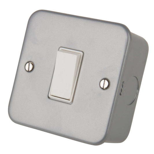 LGA Selectric 10A 1 Gang 2 Way Light Switch Metal Clad