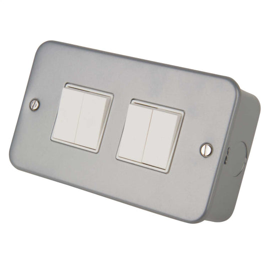 LGA Selectric 10A 4 Gang 2 Way Light Switch Metal Clad
