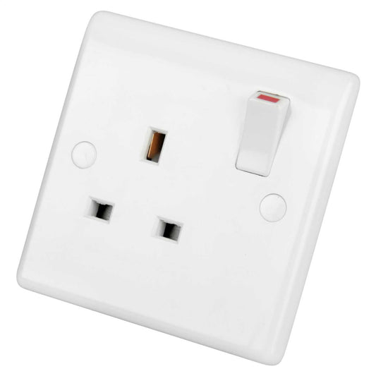 LGA Selectric 13A 1 Gang Switched Socket White